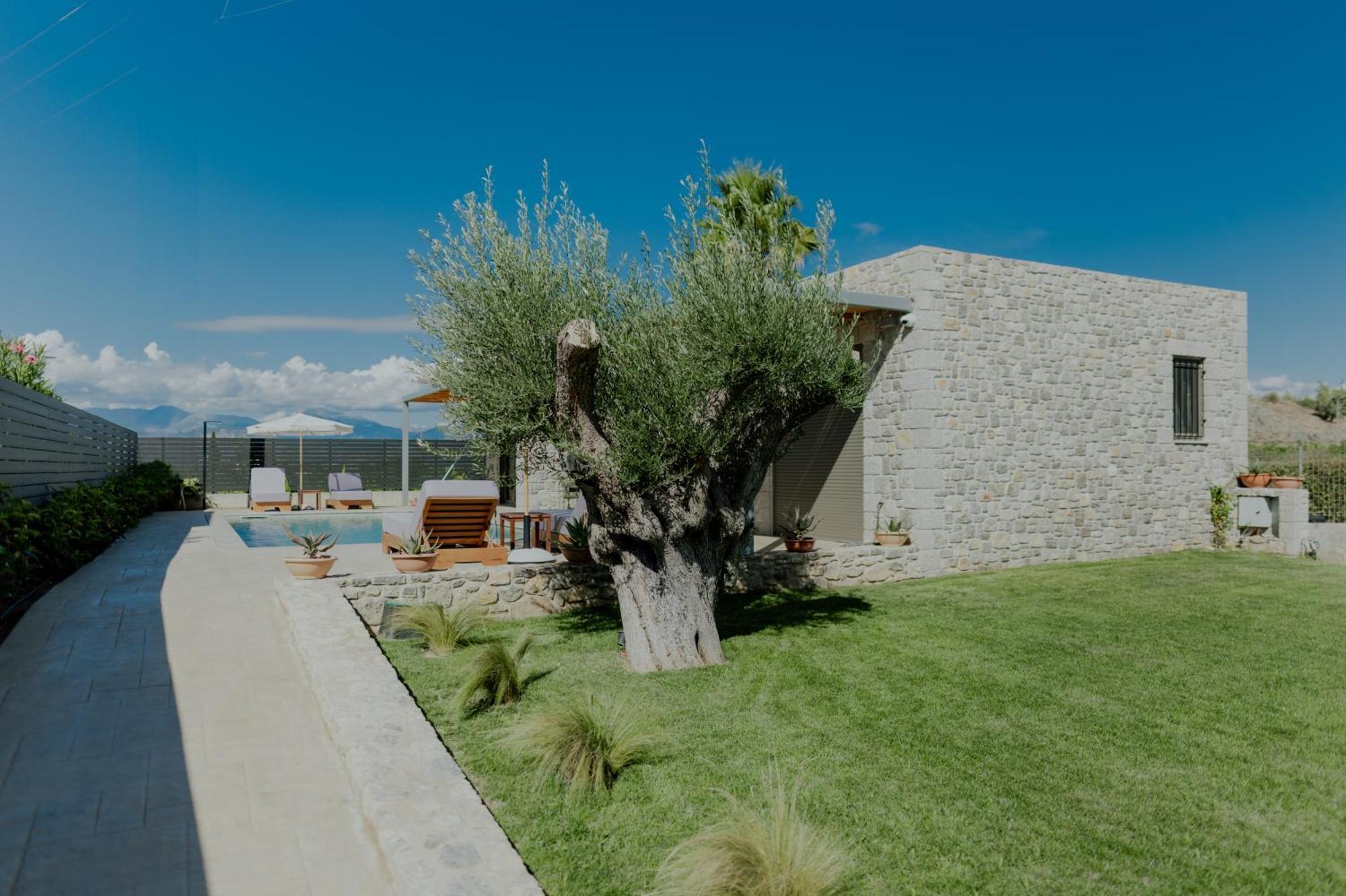 Niama Luxury Apartments Nafplio Ngoại thất bức ảnh